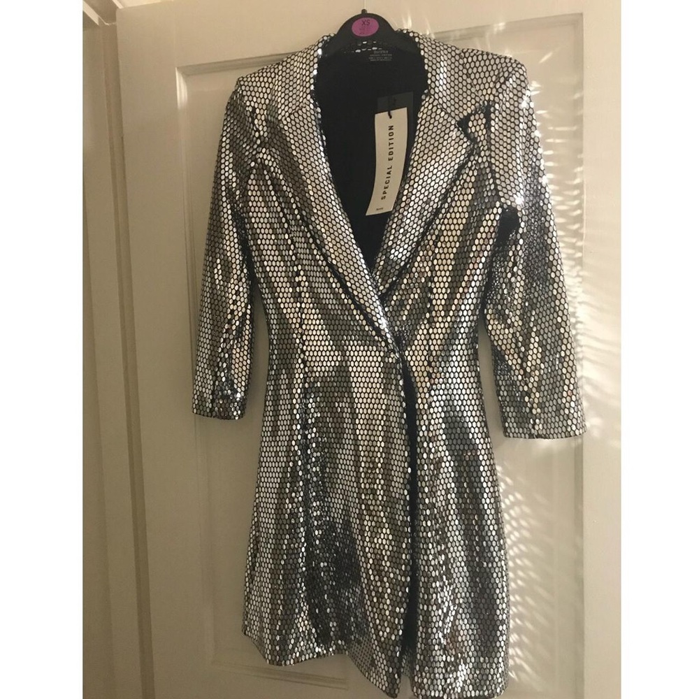 Bershka Especial Edition Silver Sequin Tuxedo Metallic Blazer Mini Dress